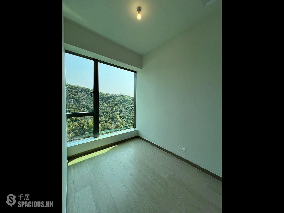 Yau Tong - Chill Residence 01