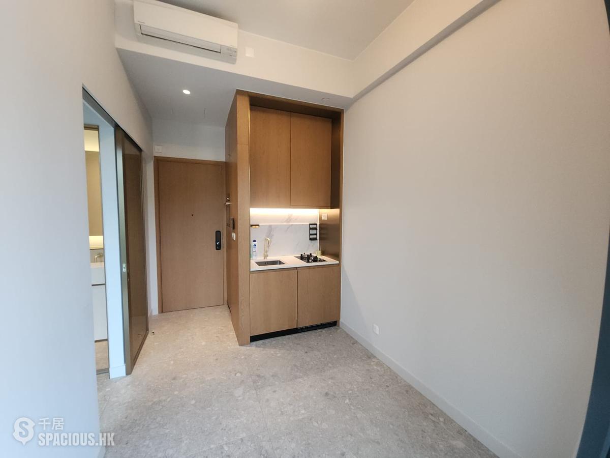 Quarry Bay - The Holborn Block B 01