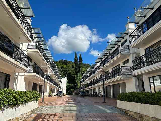 Sai Kung - The Yosemite 01