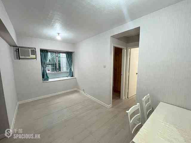 Quarry Bay - Westlands Court Ngar Lan Mansion 01
