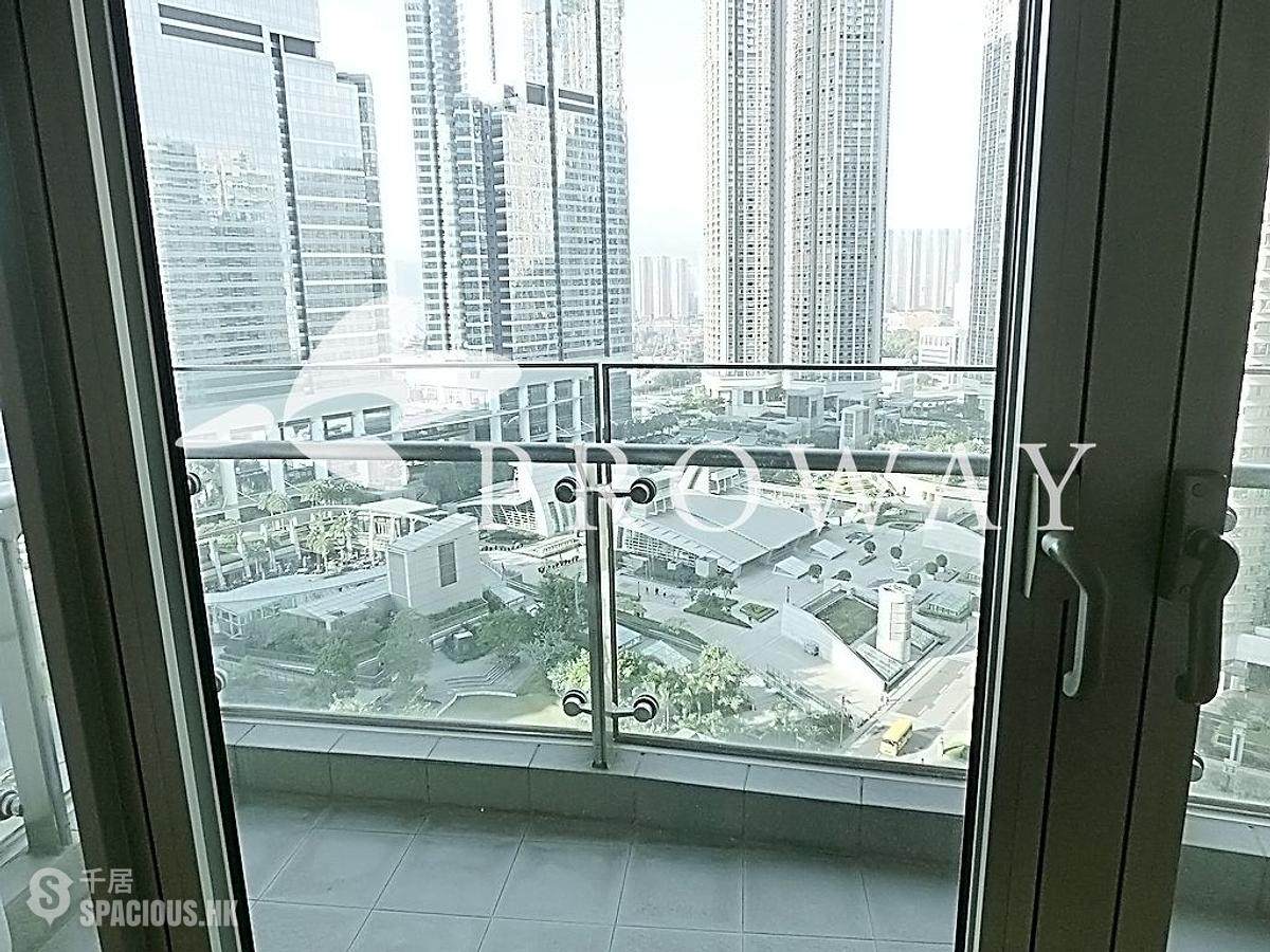 West Kowloon - The Harbourside 01