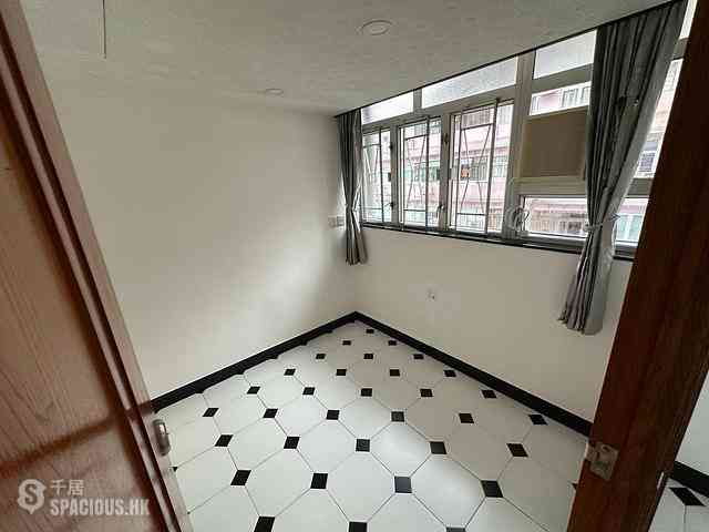 Sai Wan Ho - Tai Shun House 04
