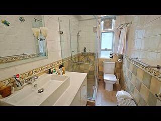 Mid Levels Central - Pearl Gardens Block EF 02