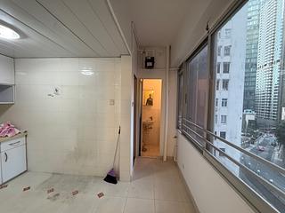 Mid Levels Central - Merry Court 09