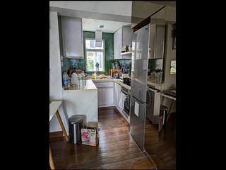 Mid Levels West - Bonham Court 04