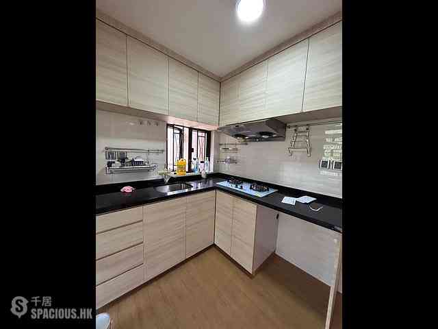 Pok Fu Lam - Chi Fu Fa Yuen Phase 1 Fu Lai Yuen (Block H1) 01