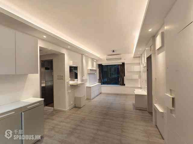 Mid Levels Central - Hillsborough Court 01