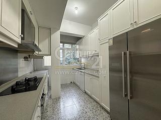 Mid Levels Central - Best View Court Block 66, Macdonnell Road 03