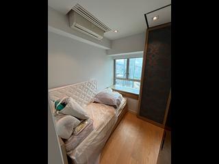 West Kowloon - Sorrento Phase 1 Block 6 03