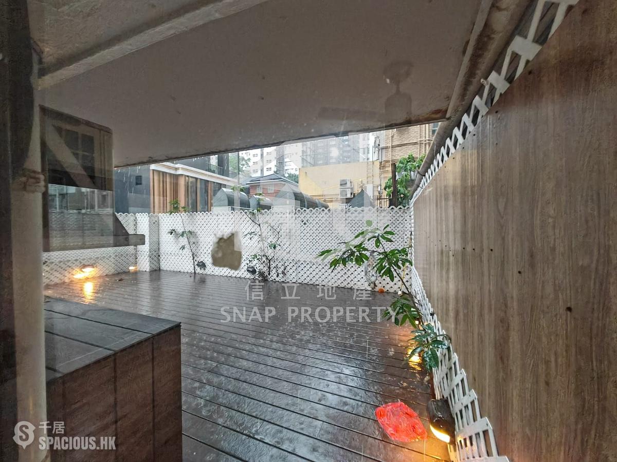 Sai Ying Pun - True Light Building 01