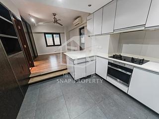 Sai Ying Pun - True Light Building 03