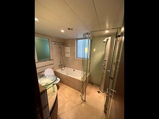 West Kowloon - The Harbourside Block 3 05