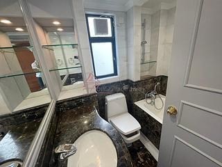 Mid Levels Central - 62B, Robinson Road 09