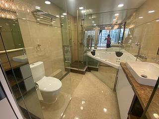 Wan Chai - Convention Plaza Apartments 08