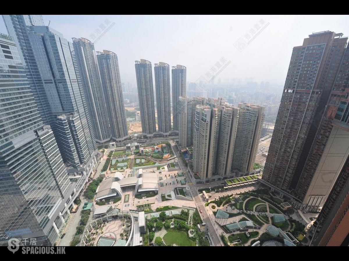 West Kowloon - The Harbourside Block 3 01