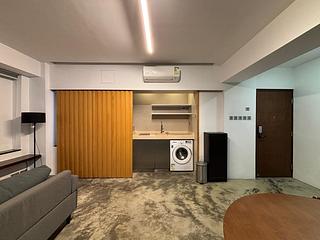 Wan Chai - Tung Fong Building 03