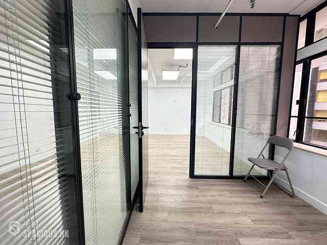 Sheung Wan - Hing Lung Commercial Building 05