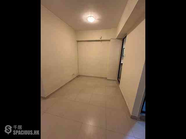 Wan Chai - Pak Ling Building 01