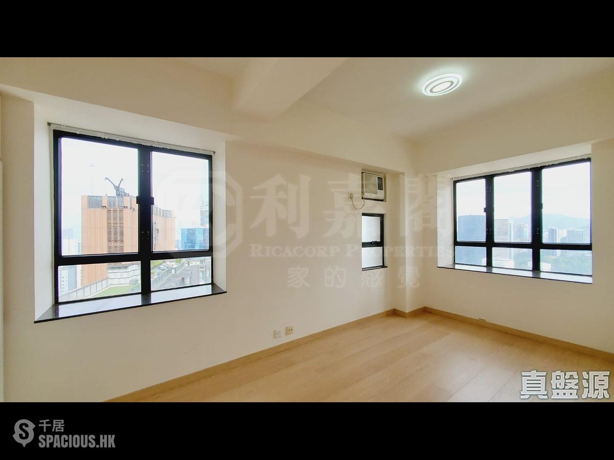 Mid Levels Central - Robinson Heights Block 3 01