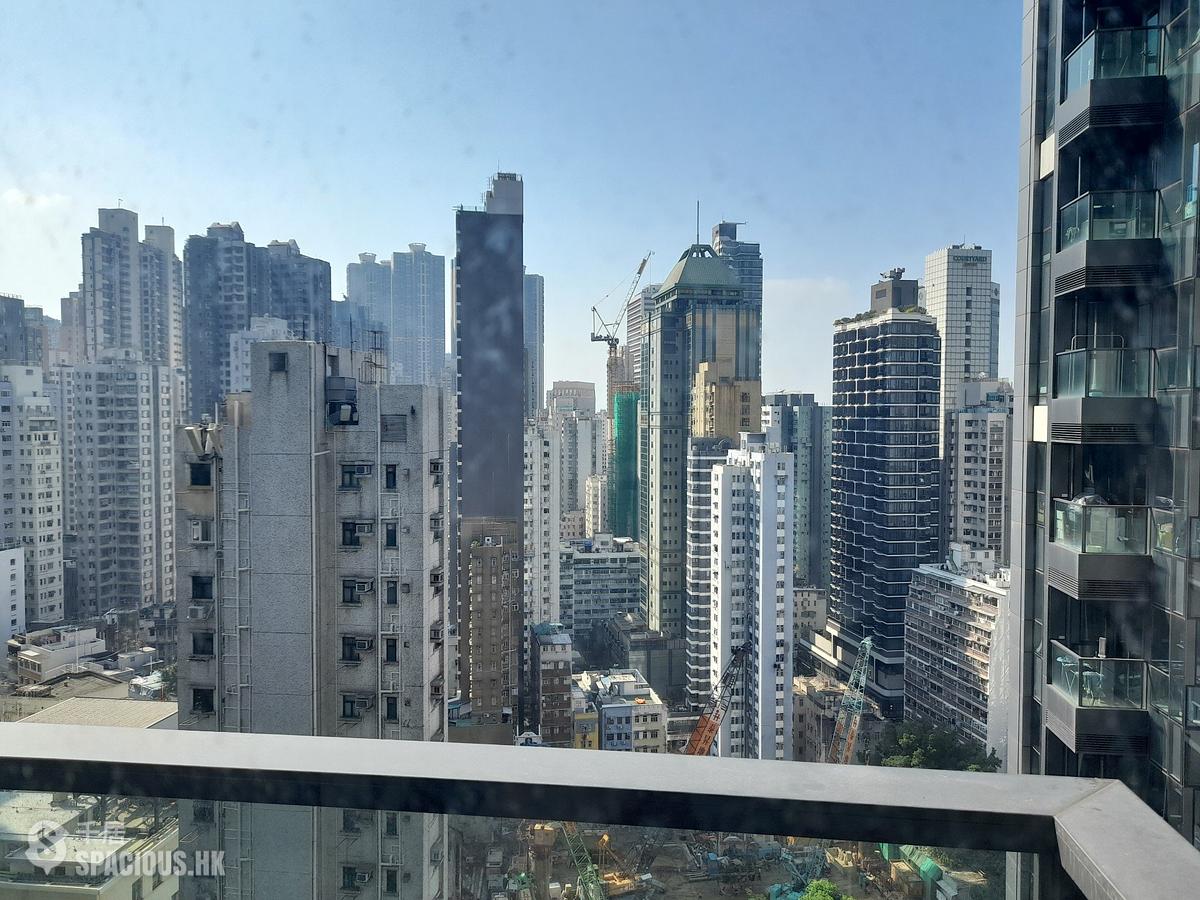 Sai Ying Pun - Two・Artlane 01