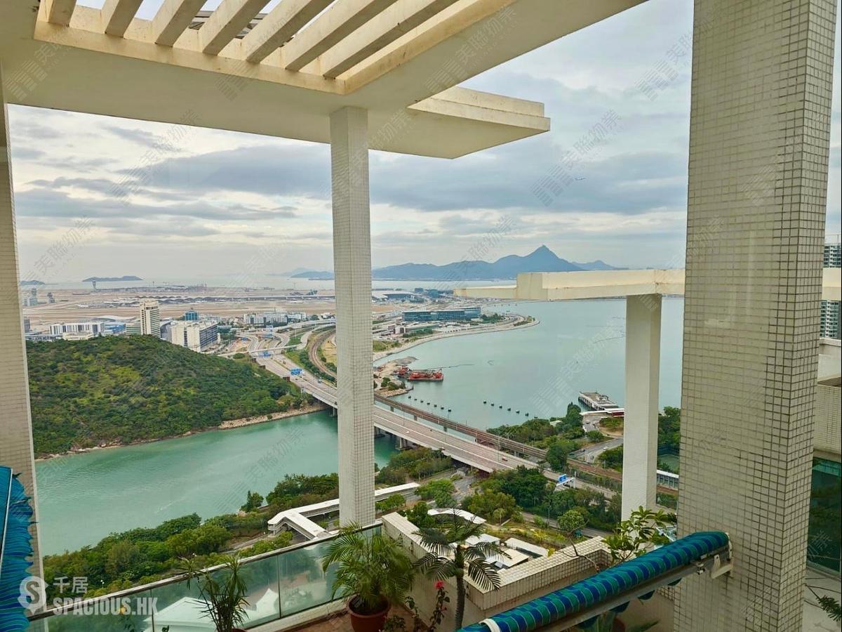 Tung Chung - Tung Chung Crescent Phase 2 Block 8 01