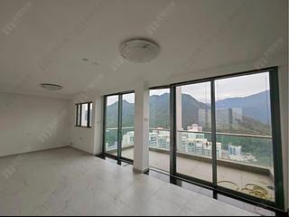 Tung Chung - Tung Chung Crescent Phase 2 Block 8 03