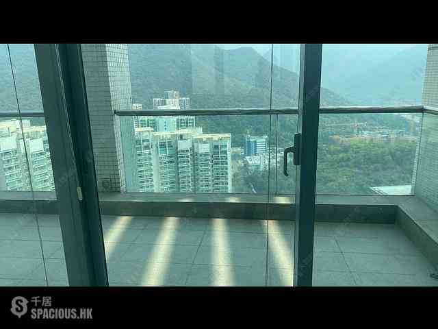 Tung Chung - Tung Chung Crescent Phase 2 Block 8 04