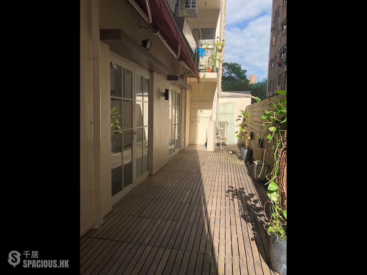 Mid Levels West - Chong Yuen 01