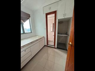 Tung Chung - Tung Chung Crescent Phase 2 Block 8 06