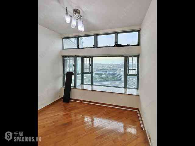 Tung Chung - Tung Chung Crescent Phase 1 Block 3 01