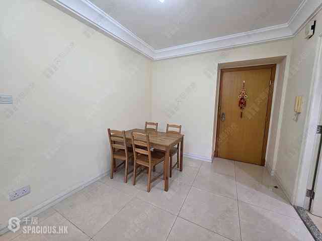Tung Chung - Caribbean Coast Phase 2 Albany Cove Tower 8 03