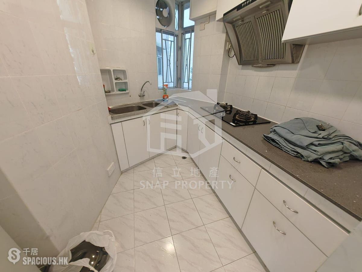 Mid Levels Central - Jing Tai Garden Mansion 01