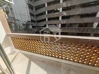 Mid Levels Central - Jing Tai Garden Mansion 13