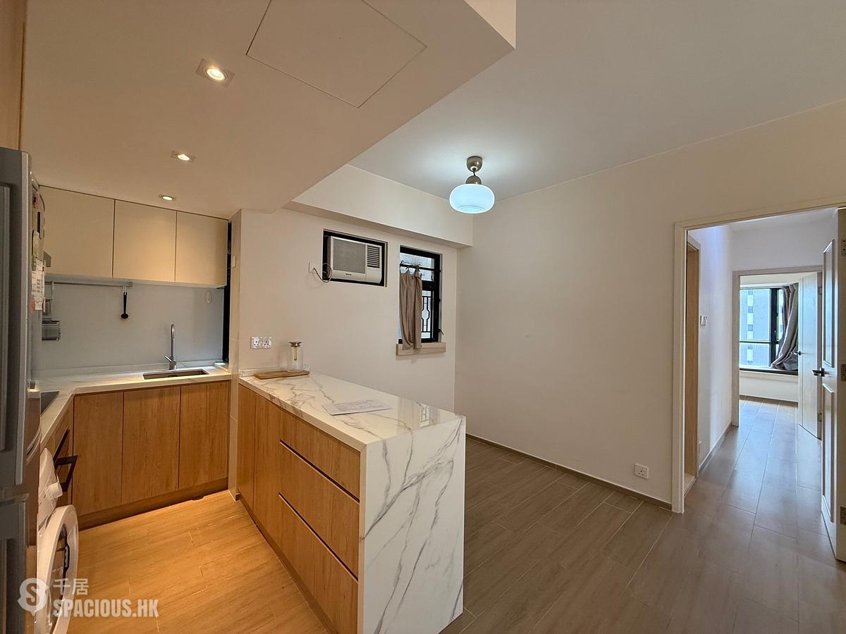 Mid Levels Central - Vantage Park Block 1 01