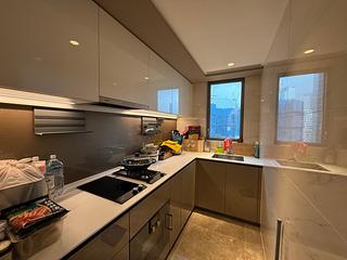 Wong Chuk Hang - The Southside Phase 2 La Marina Tower 2B 06