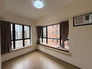 Mid Levels Central - Vantage Park Block 1 04