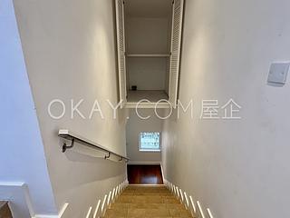 Pok Fu Lam - 18-24, Bisney Road 03