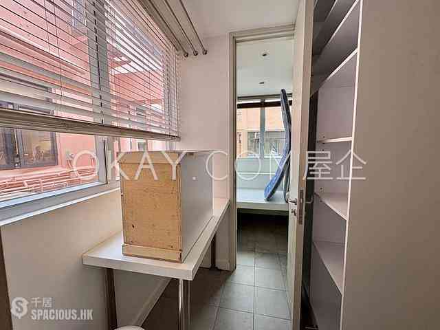 Pok Fu Lam - 18-24, Bisney Road 18