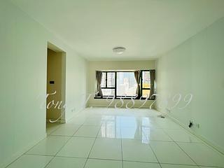 Wan Chai - Royal Court 02
