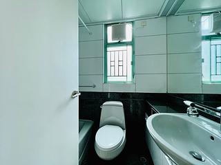Wan Chai - Royal Court 10
