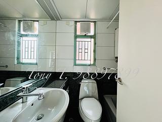 Wan Chai - Royal Court 12