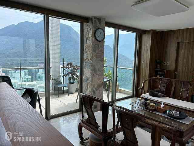 Tung Chung - Tung Chung Crescent 01