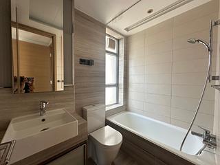 Sai Ying Pun - Island Crest 13