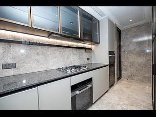 Kai Tak - The Knightsbridge 02