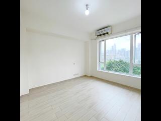 Happy Valley - Winner House 04
