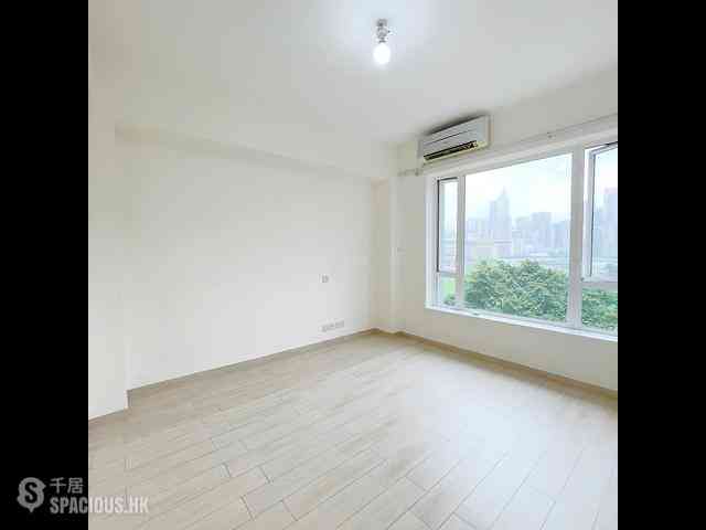 Happy Valley - Winner House 04