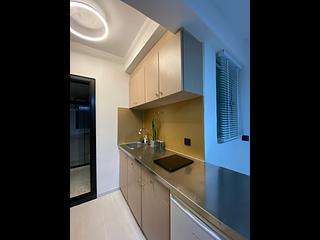 Sheung Wan - 28-30, Queen Street 13