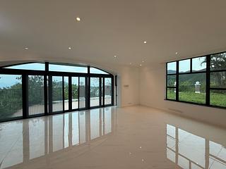 Stanley - Villa Rosa 02