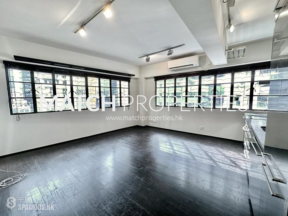 Central - 10, Gage Street 01