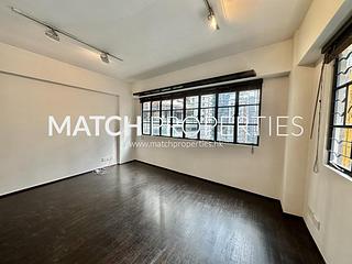 Central - 10, Gage Street 03
